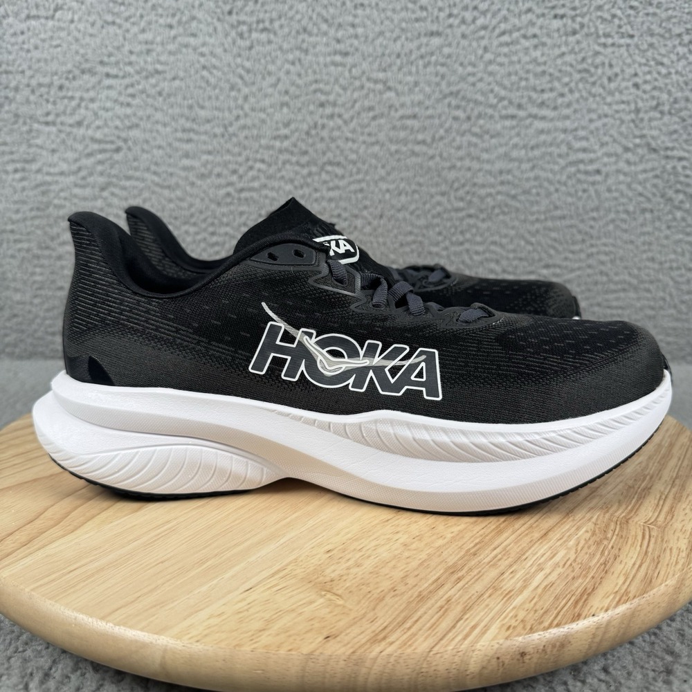 Hoka One One Mach 6 Womens 9.5 B Medium Black 1147810 BWHT Road Running Shoes